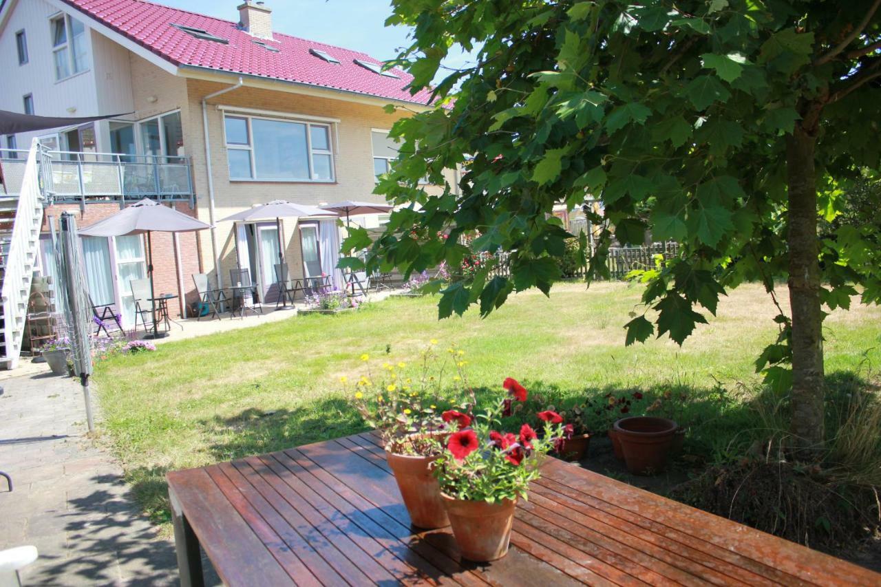 Bluesheep-Texel Bed & Breakfast Де Коох Екстериор снимка